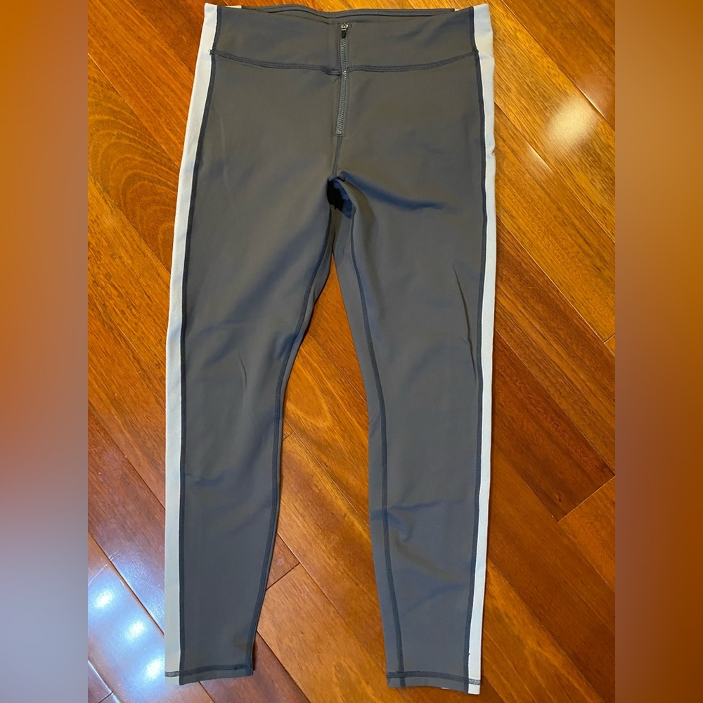 Gray leggings